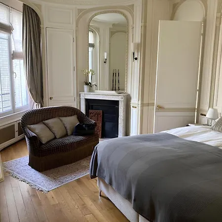 Champs-elysees/arc De Triomphe Paris