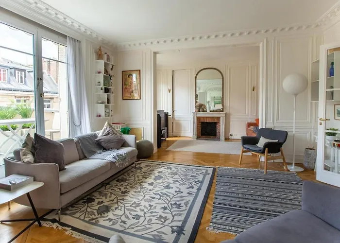 Apartment Champs-elysees/arc De Triomphe Paris