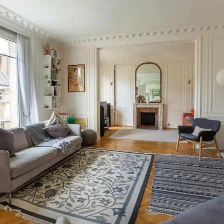 Appartement Champs-elysees/arc De Triomphe Parijs